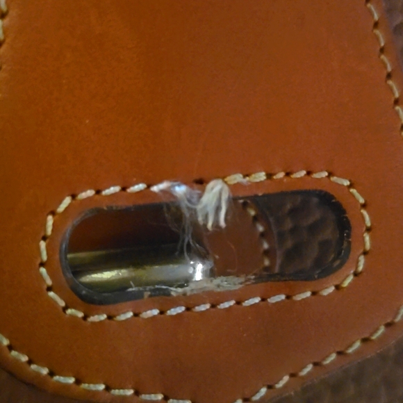 Dooney and Bourke AWL mini  Essex Crossbody Bag Peanut - Picture 8 of 16